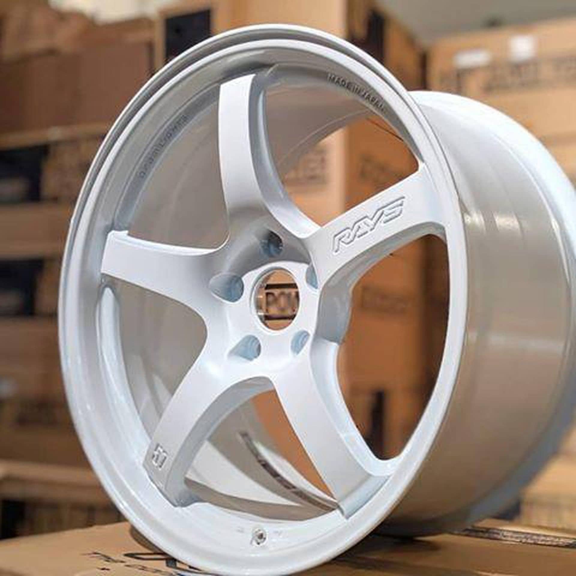 Gram Lights 57CR 18x9.5 +38 5x114.3 Ceramic White Pearl Wheel | WGCRX38ECPP